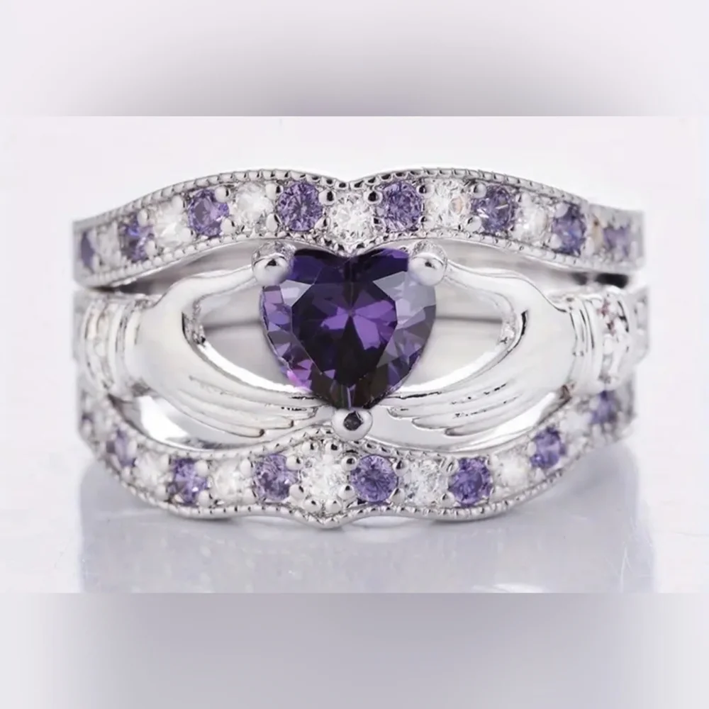 Elegant Silver and Purple Colored Heart Ring, Size 8, T2B1B